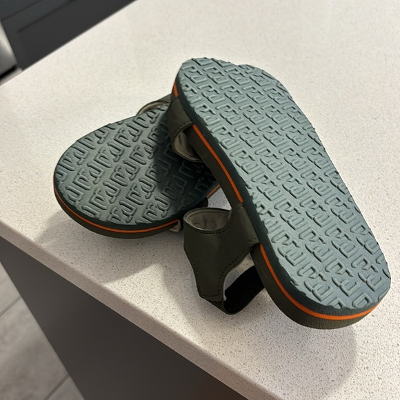 Black mountain size 13 boys - Picture 4 of 4